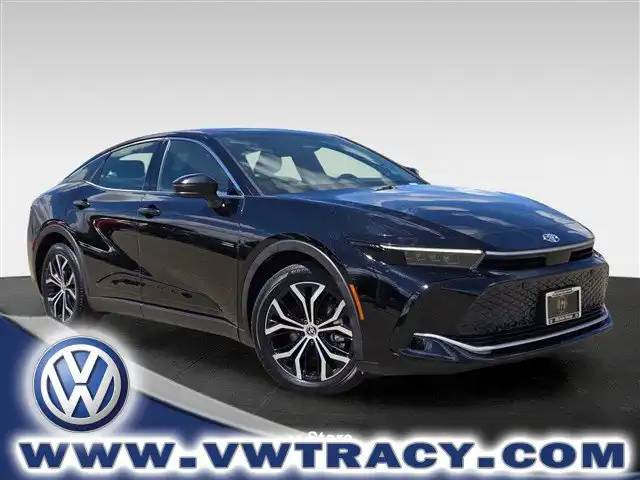 2024 Toyota Crown Limited AWD's photo