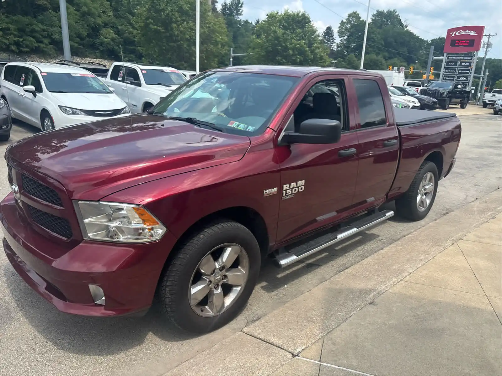 2019 RAM 1500 Classic Express 4x4 Quad Cab 6'4's photo