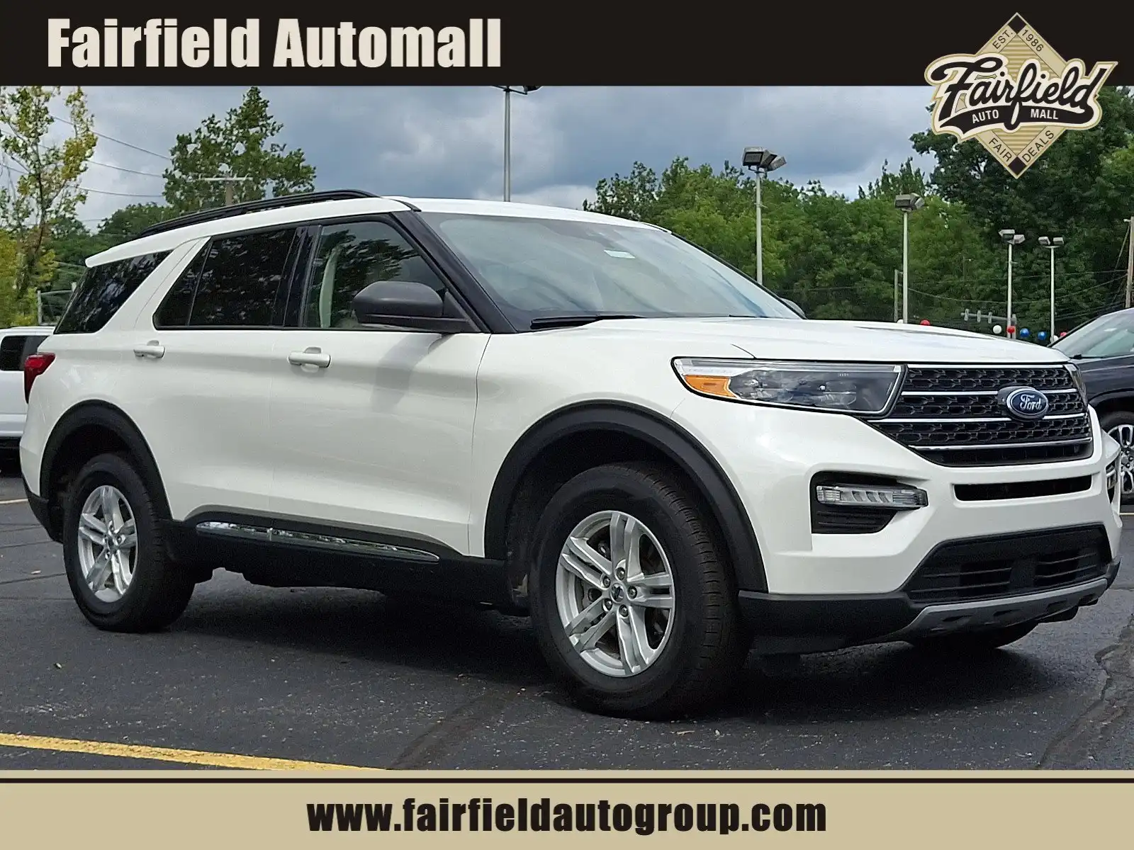 2024 Ford Explorer XLT 4WD's photo
