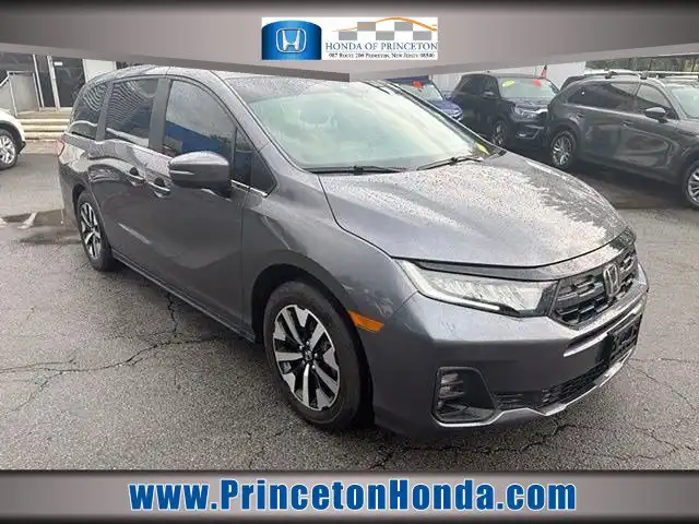 2025 Honda Odyssey EX-L's photo
