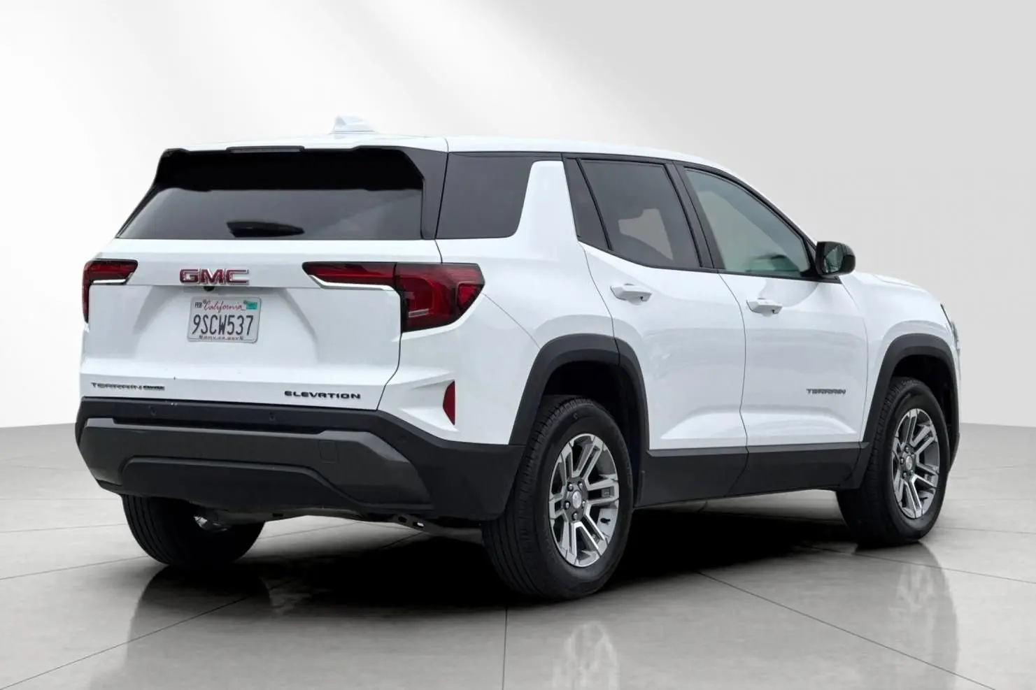 2025 GMC Terrain Elevation AWD photo 4
