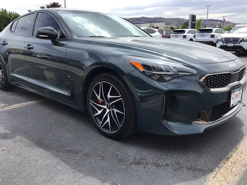 2023 Kia Stinger GT-Line AWD's photo
