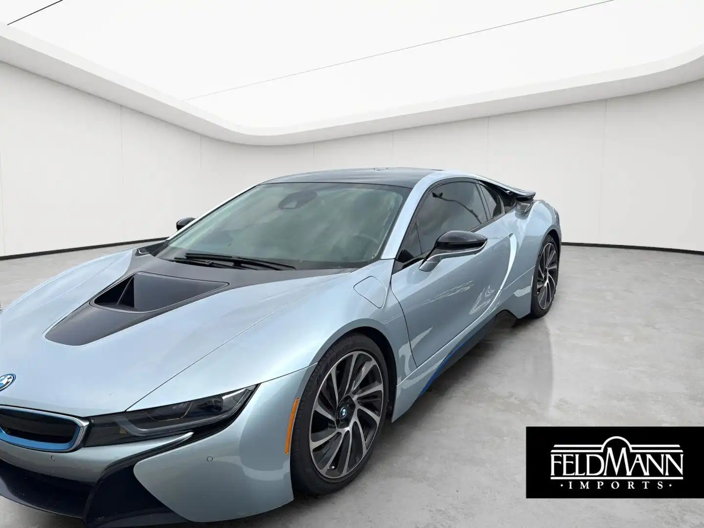2016 BMW i8's photo