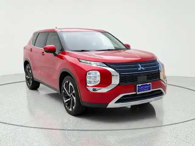 2025 Mitsubishi Outlander SE S-AWC's photo