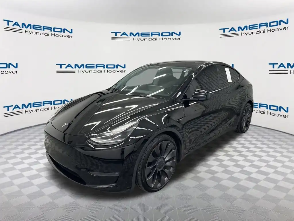2022 Tesla Model Y Performance Dual Motor All-Wheel Drive's photo