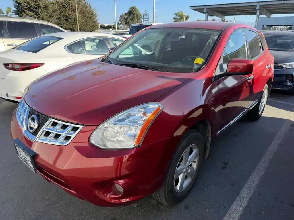 2013 Nissan Rogue S AWD's photo