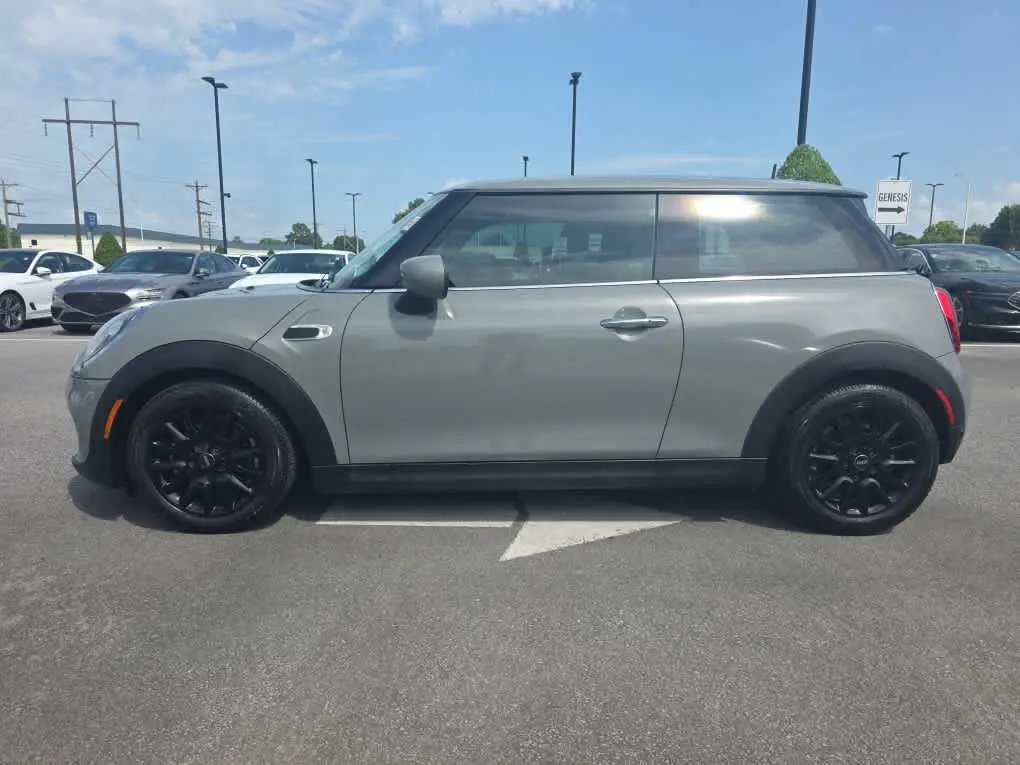 2020 MINI Hardtop Cooper photo 3