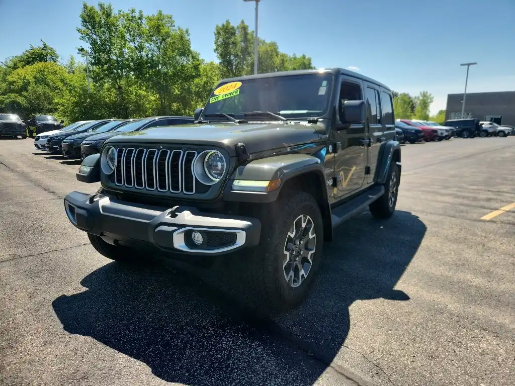 2024 Jeep Wrangler Sahara's photo