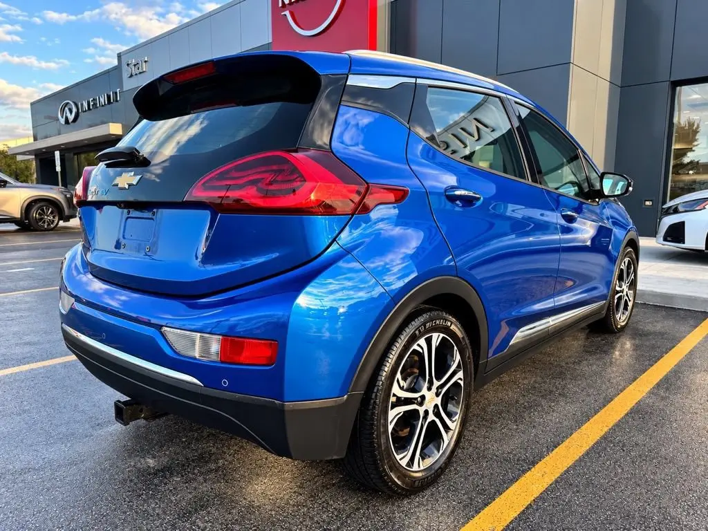 2017 Chevrolet Bolt EV Premier Auto photo 3