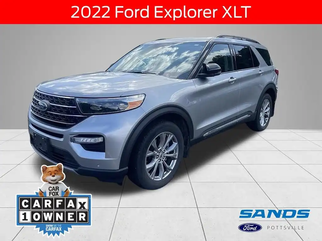 2022 Ford Explorer XLT 4WD's photo