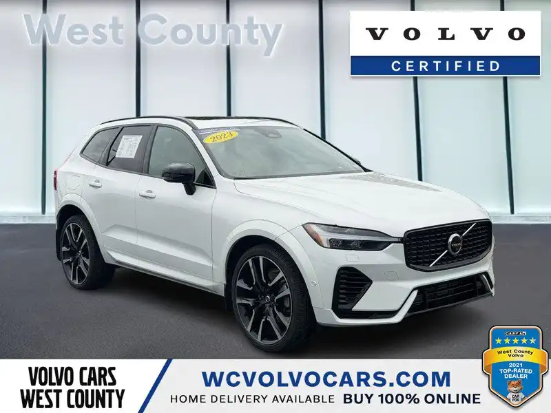 2023 Volvo XC60 T8 Ultimate Dark Theme AWD's photo