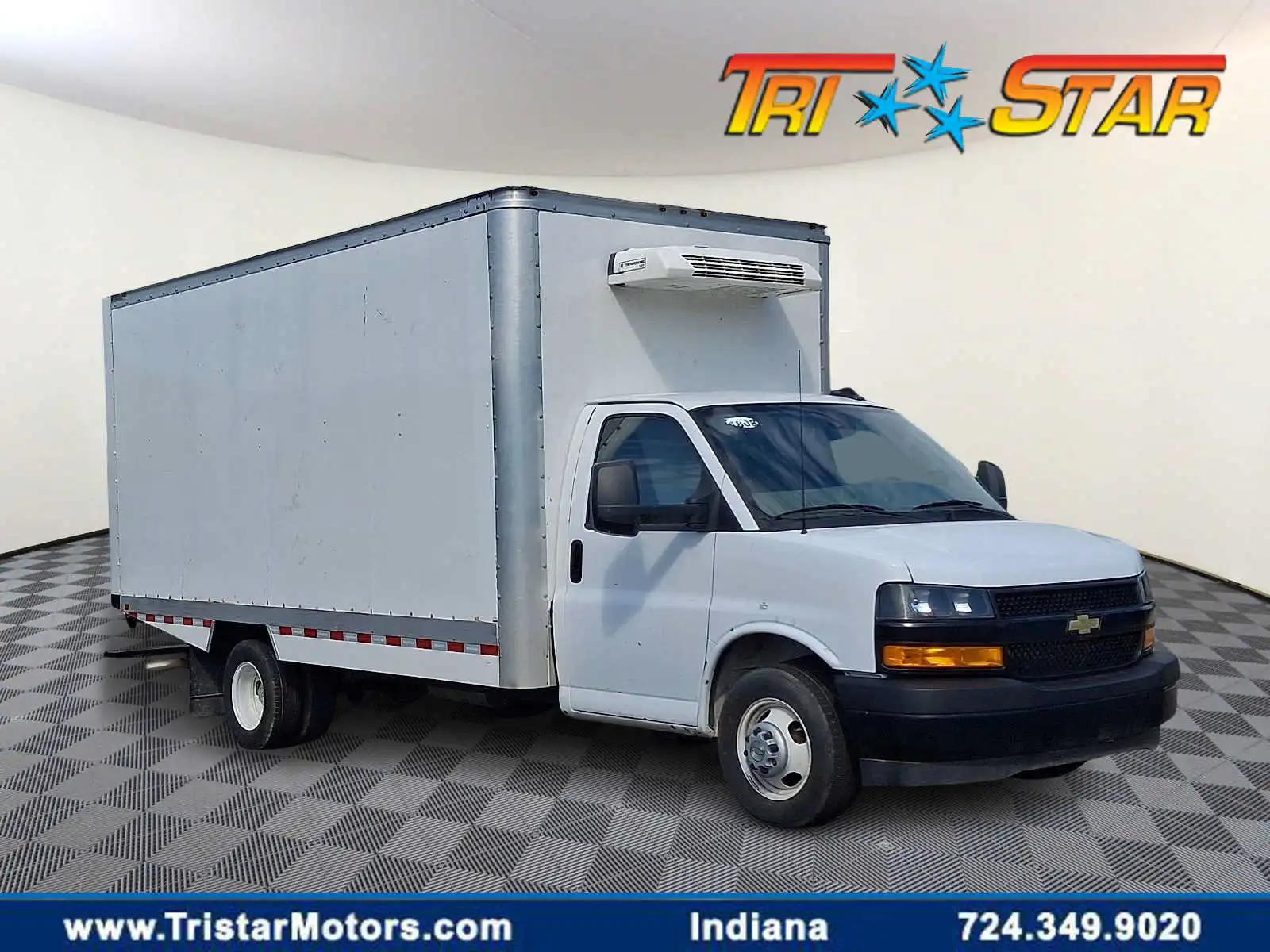 2024 Chevrolet Express 3500 177" WB's photo