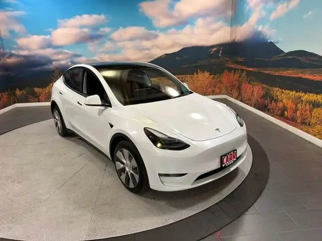 2023 Tesla Model Y Long Range Dual Motor AWD photo 1