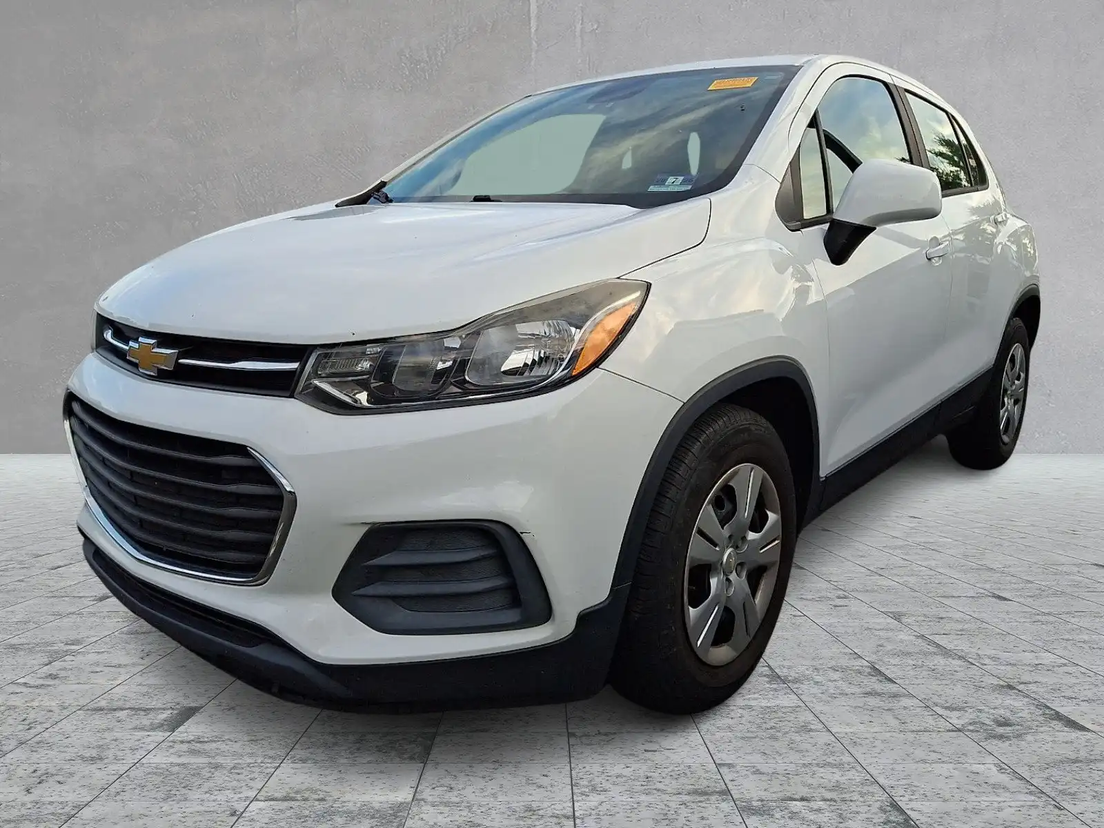 2017 Chevrolet Trax LS's photo
