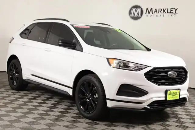 2022 Ford Edge SE AWD's photo