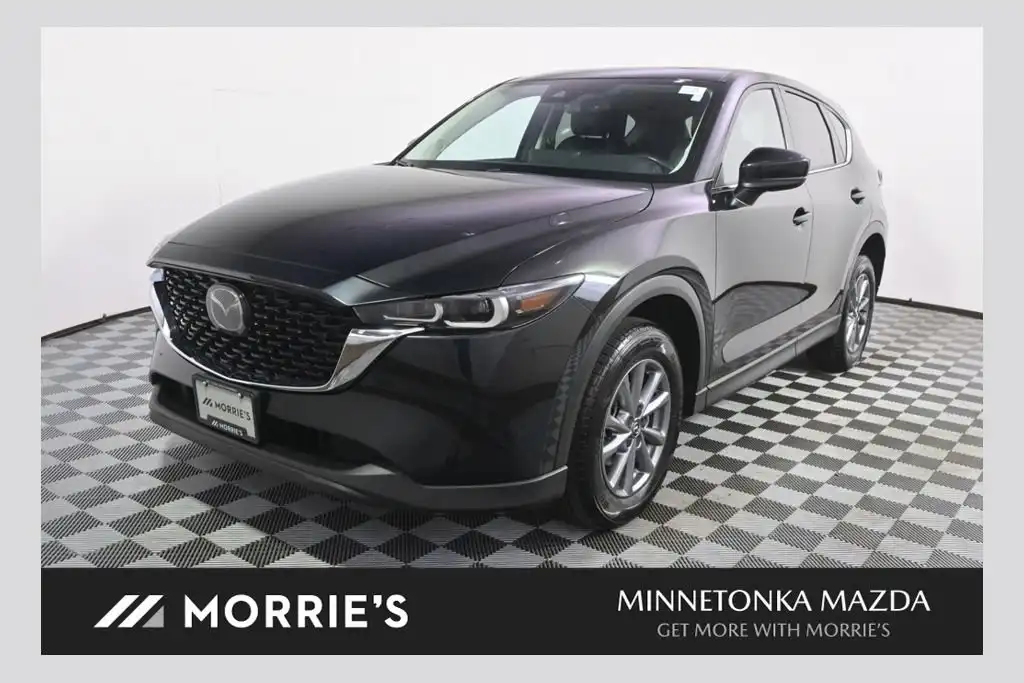 2023 Mazda CX-5 S Preferred package Auto AWD's photo