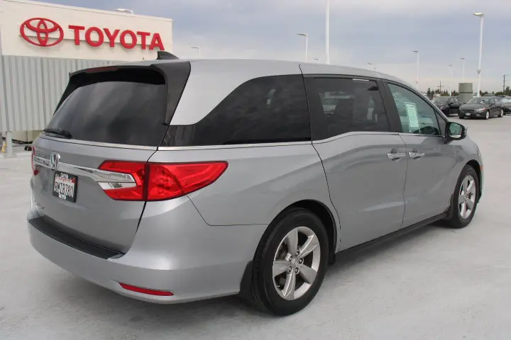 2019 Honda Odyssey EX photo 3