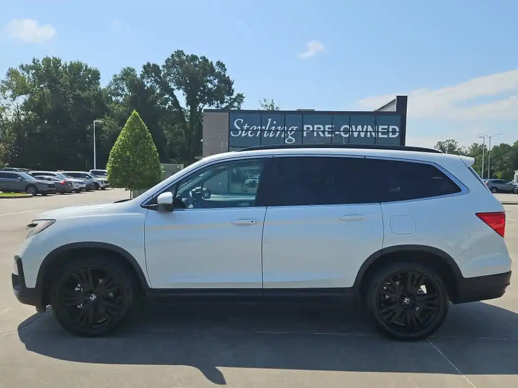 2022 Honda Pilot SE 2WD's photo