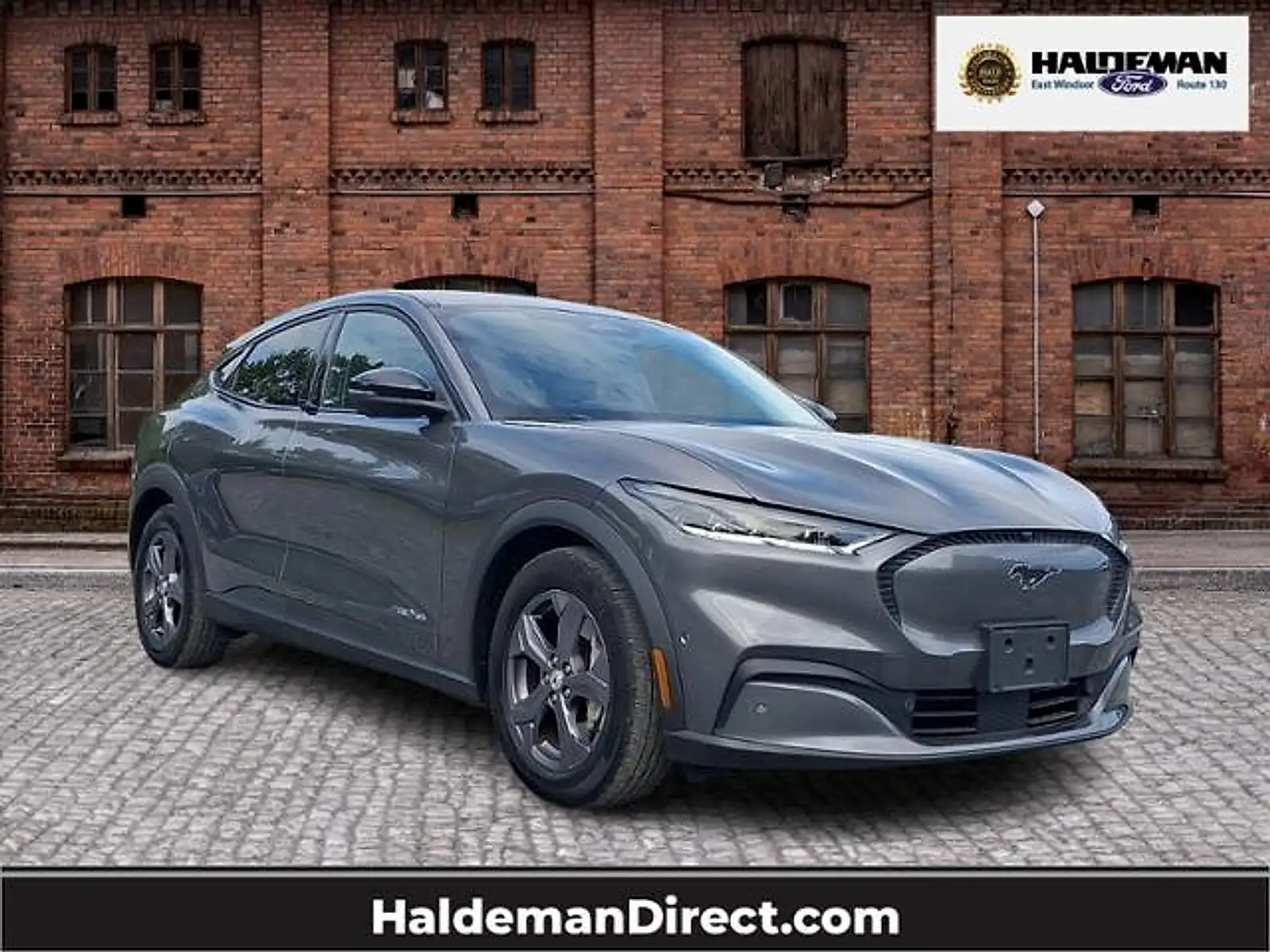 2023 Ford Mustang-Mach-e Select's photo
