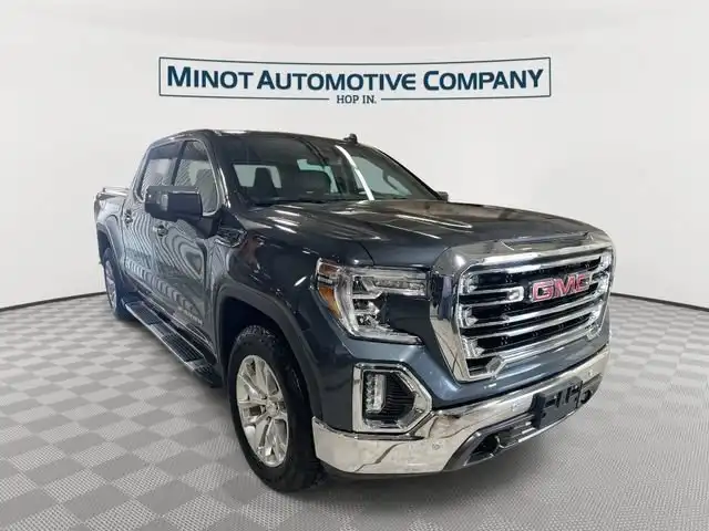 2022 GMC Sierra 4WD Crew Cab Short Box SLT's photo