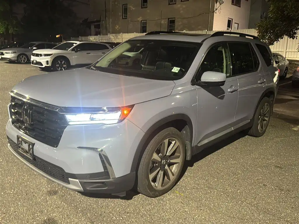 2024 Honda Pilot Elite AWD's photo