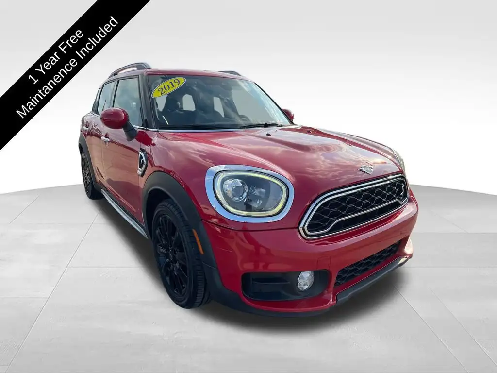 2019 MINI Countryman Cooper S Signature's photo