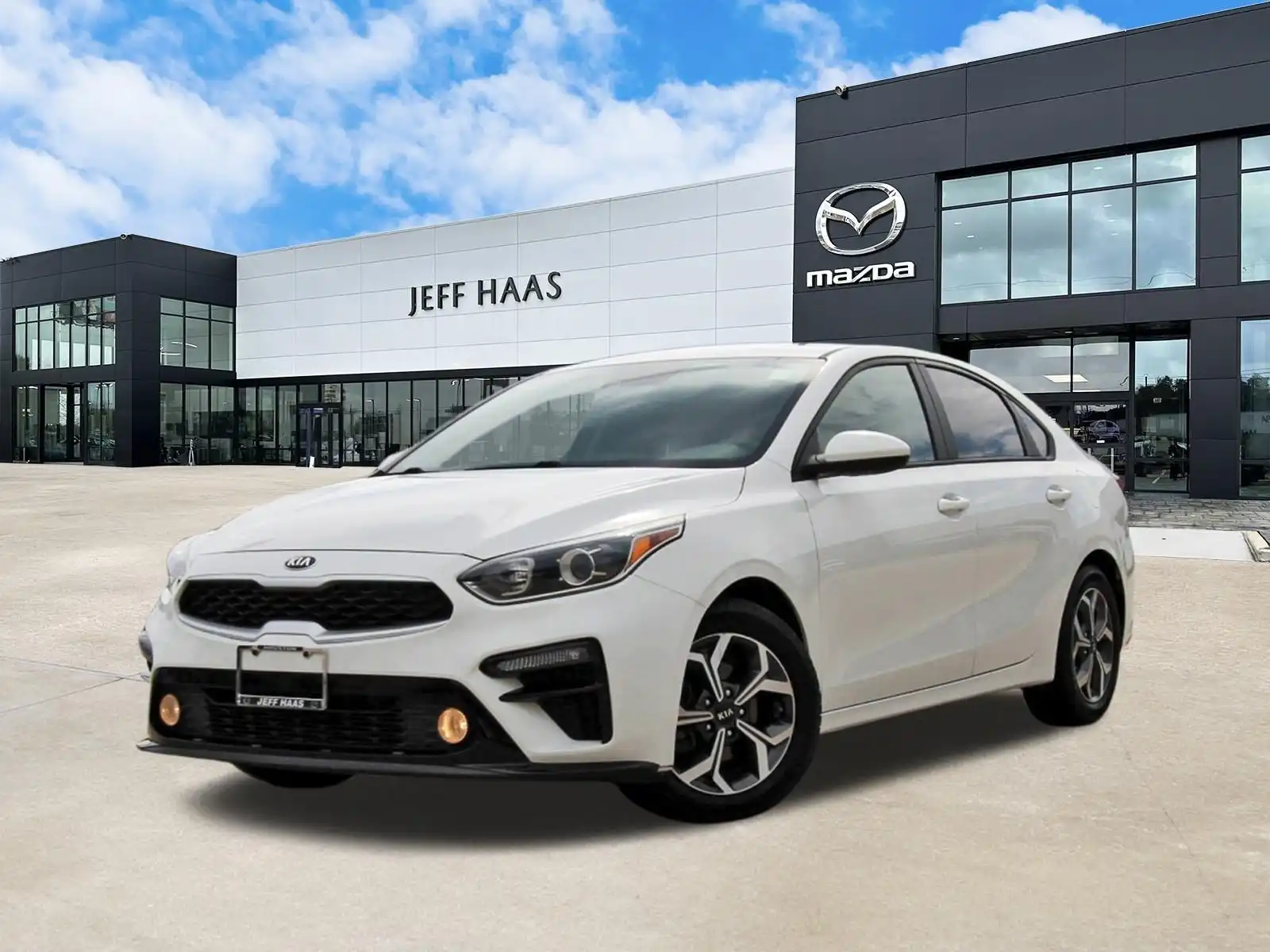 2021 Kia Forte LXS Auto's photo