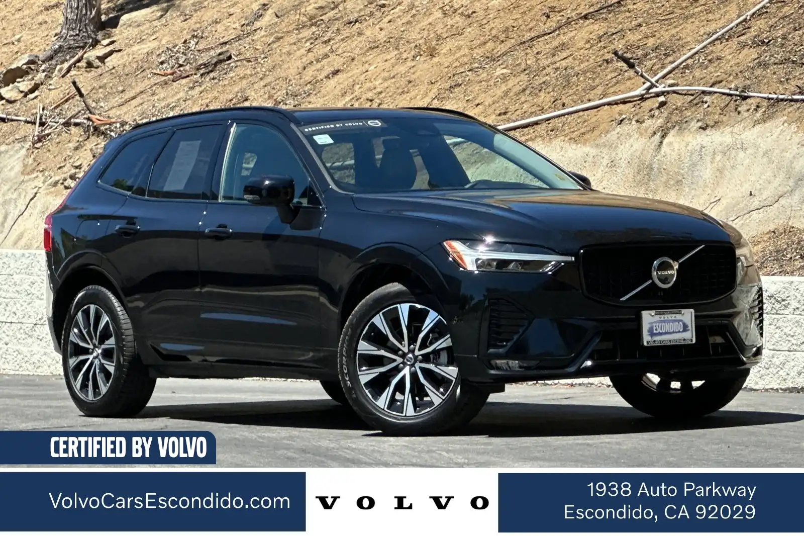 2025 Volvo XC60 B5 Plus Dark AWD's photo