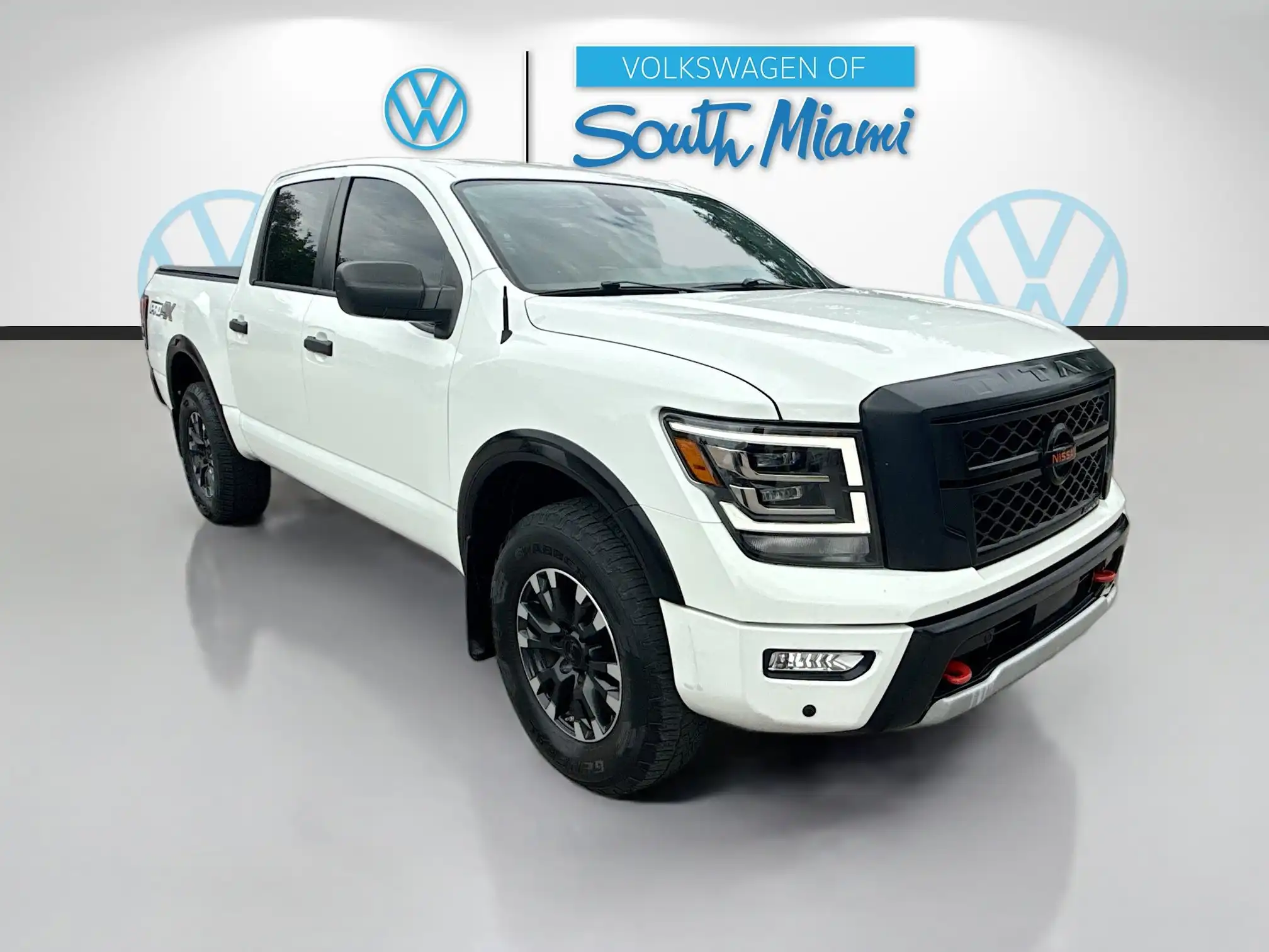 2021 Nissan Titan PRO-4X 4X4 Crew Cab's photo
