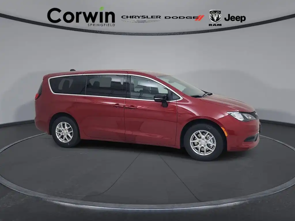 2027 Chrysler Voyager LX's photo