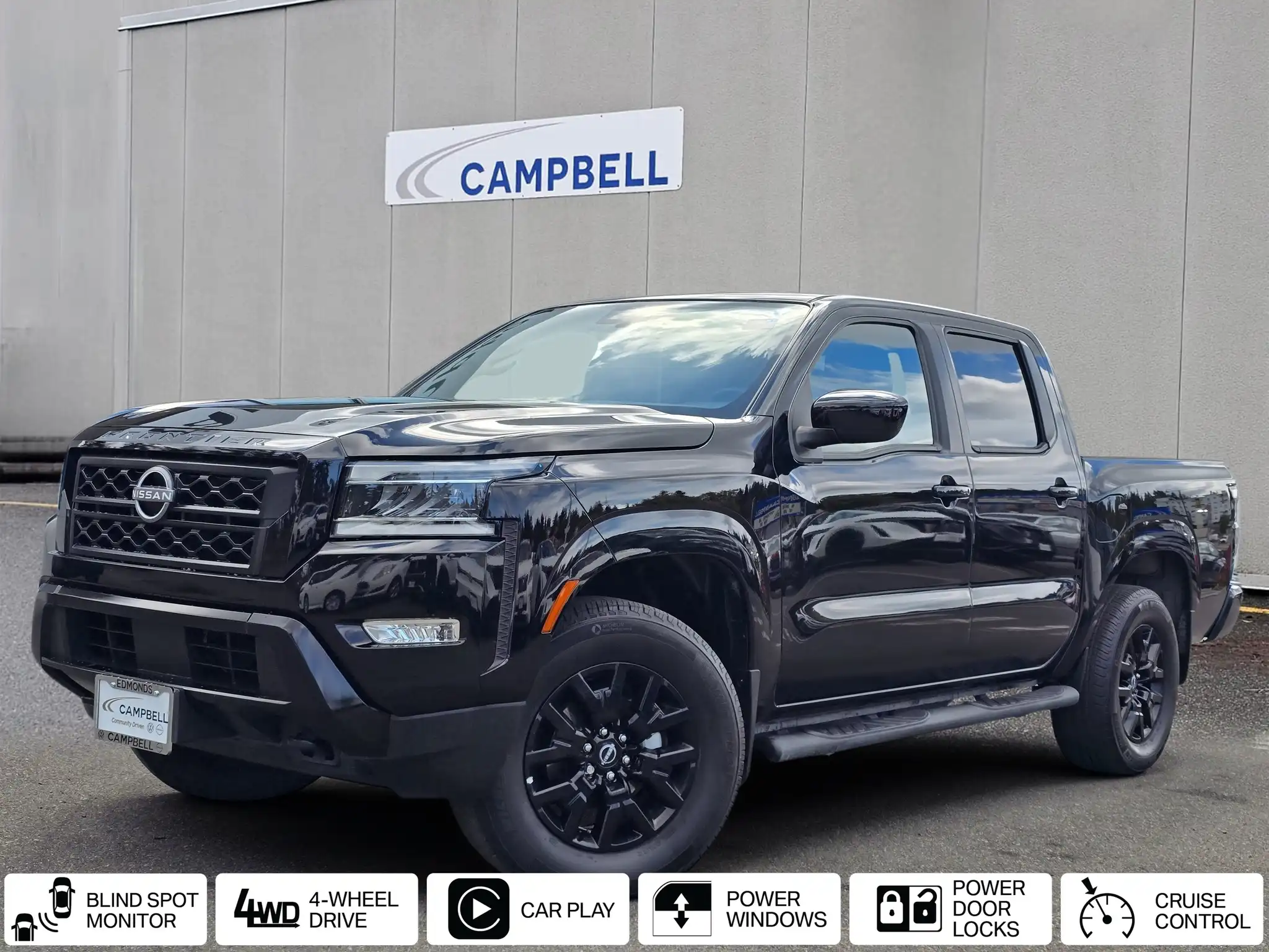 2023 Nissan Frontier SV Crew Cab 4WD SWB's photo
