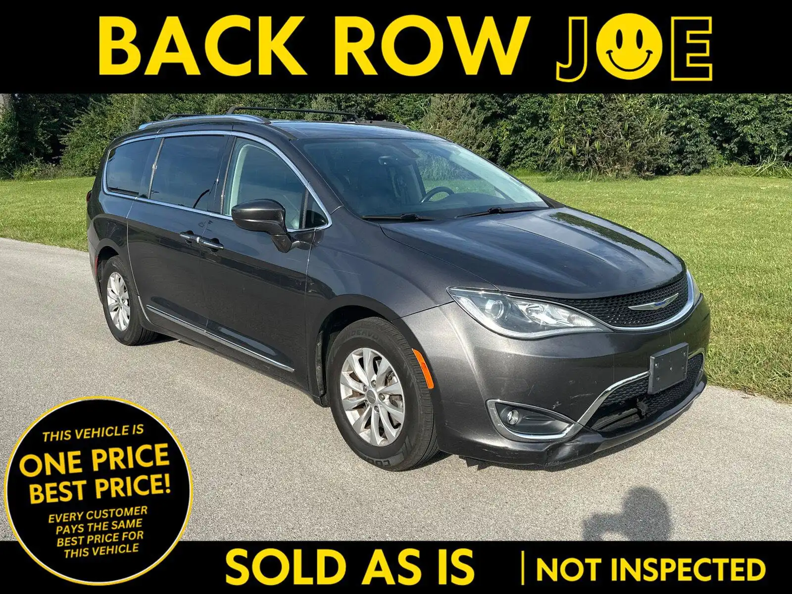 2019 Chrysler Pacifica Touring L's photo