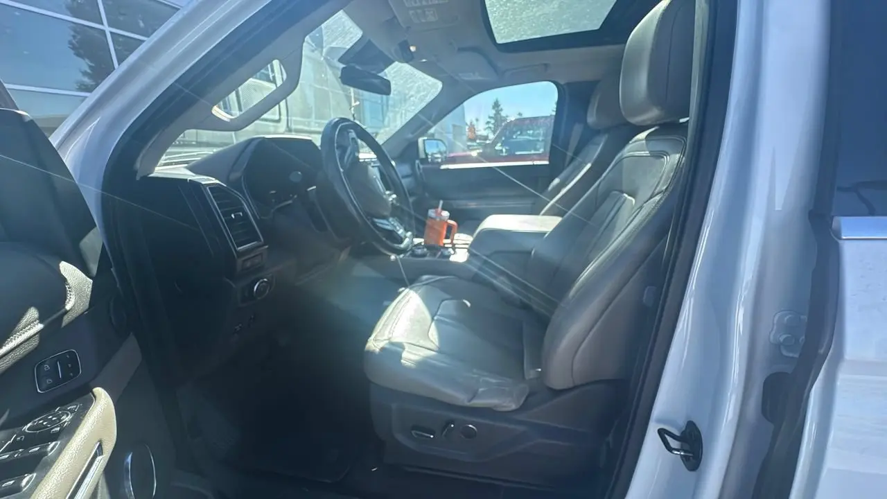 2018 Ford Expedition Limited MAX 4x4 photo 3