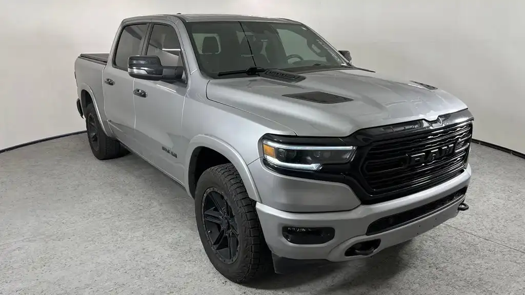 2024 RAM 1500 Limited 4WD Crew Cab 5'7's photo