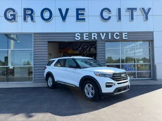 2022 Ford Explorer XLT RWD's photo