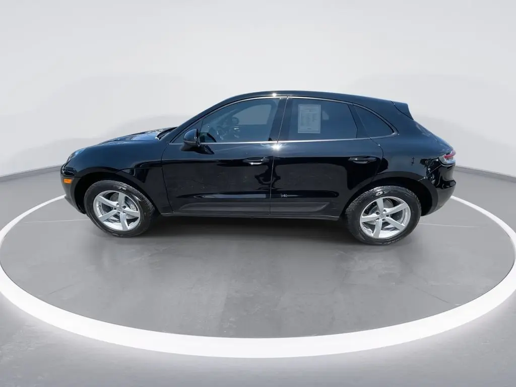 2021 Porsche Macan Base photo 5