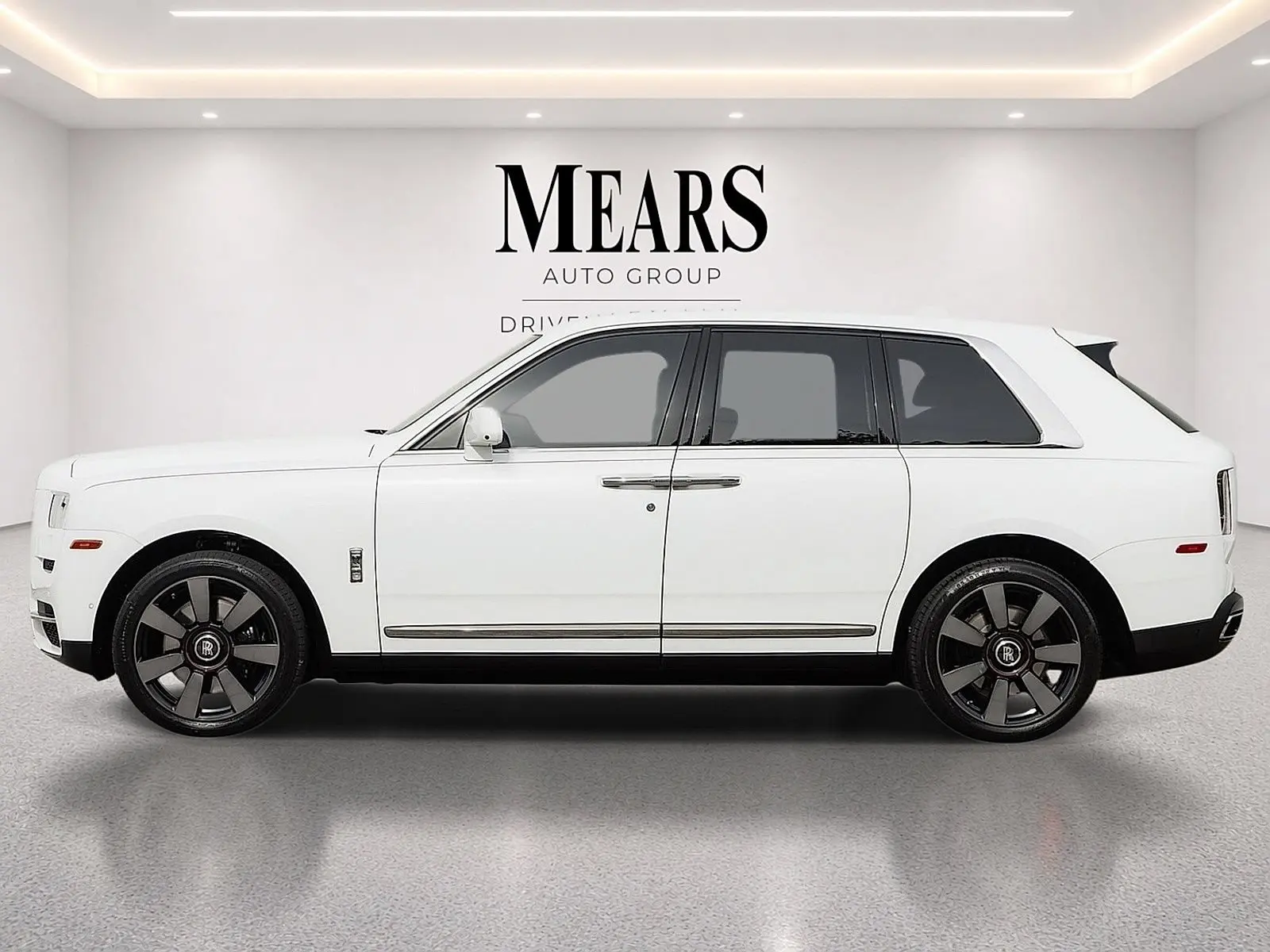 2022 Rolls-Royce Cullinan Base photo 5