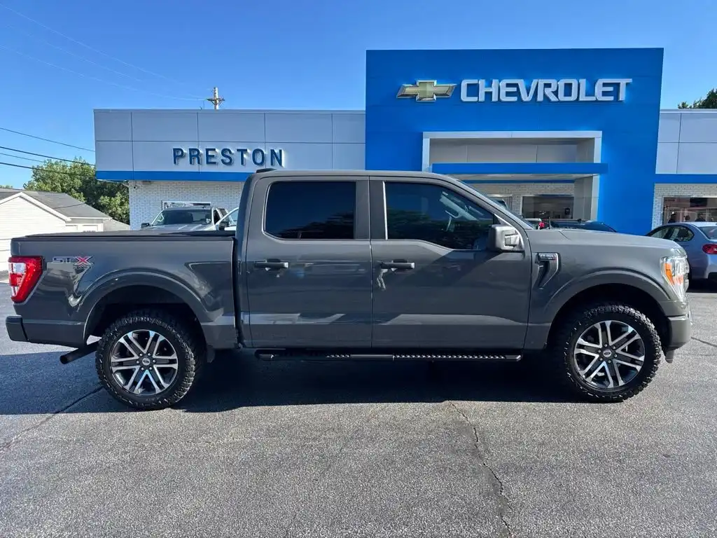 2021 Ford F-150 XL 4x4 SuperCrew 5-1/2 Box's photo