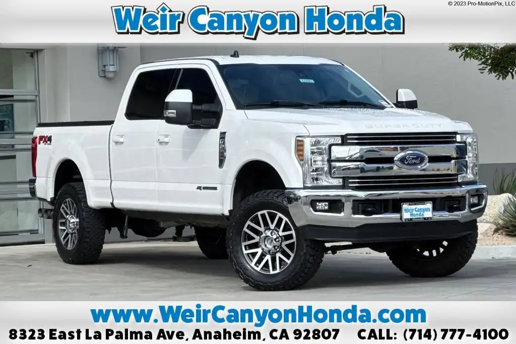 2019 Ford F-250 Lariat 4x4 Crew Cab 8' Box's photo