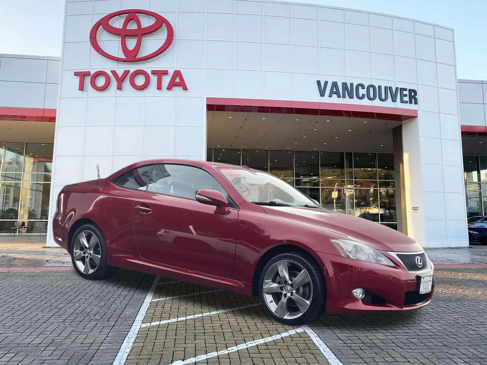 2010 Lexus IS 350 250C 6ECT-i's photo