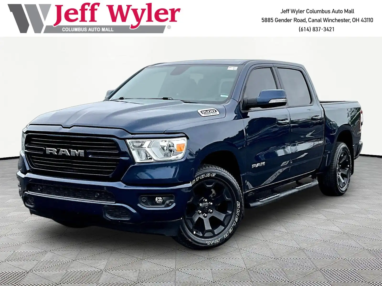 2021 RAM 1500 Big Horn/Lone Star 4x4 Crew Cab 5'7's photo