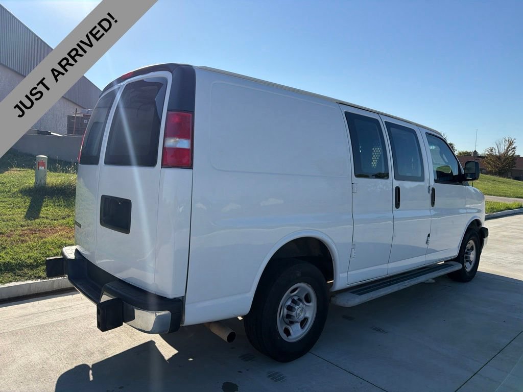 2021 Chevrolet Express Work Van HD 2500 photo 5
