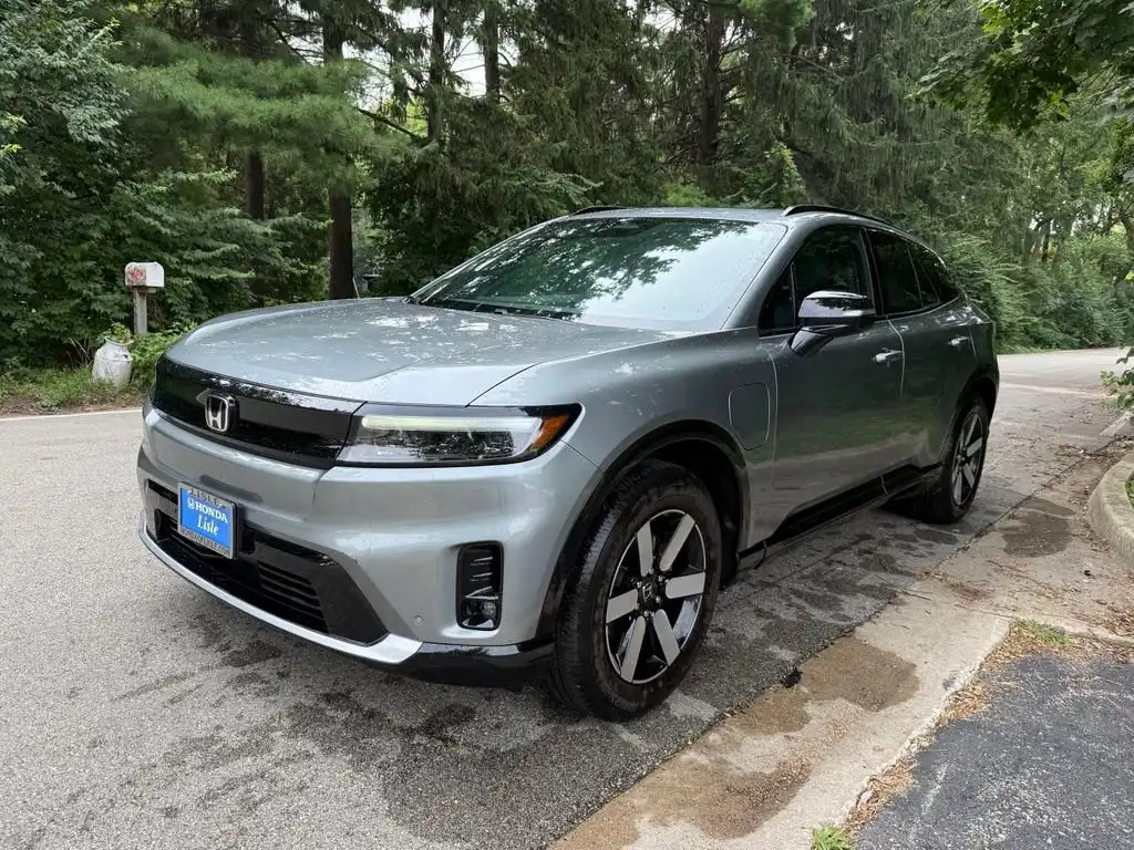 2024 Honda Prologue Touring AWD's photo