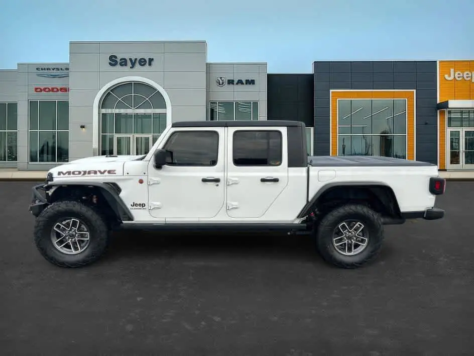 2021 Jeep Gladiator Mojave photo 4