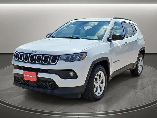2024 Jeep Compass Latitude 4WD's photo