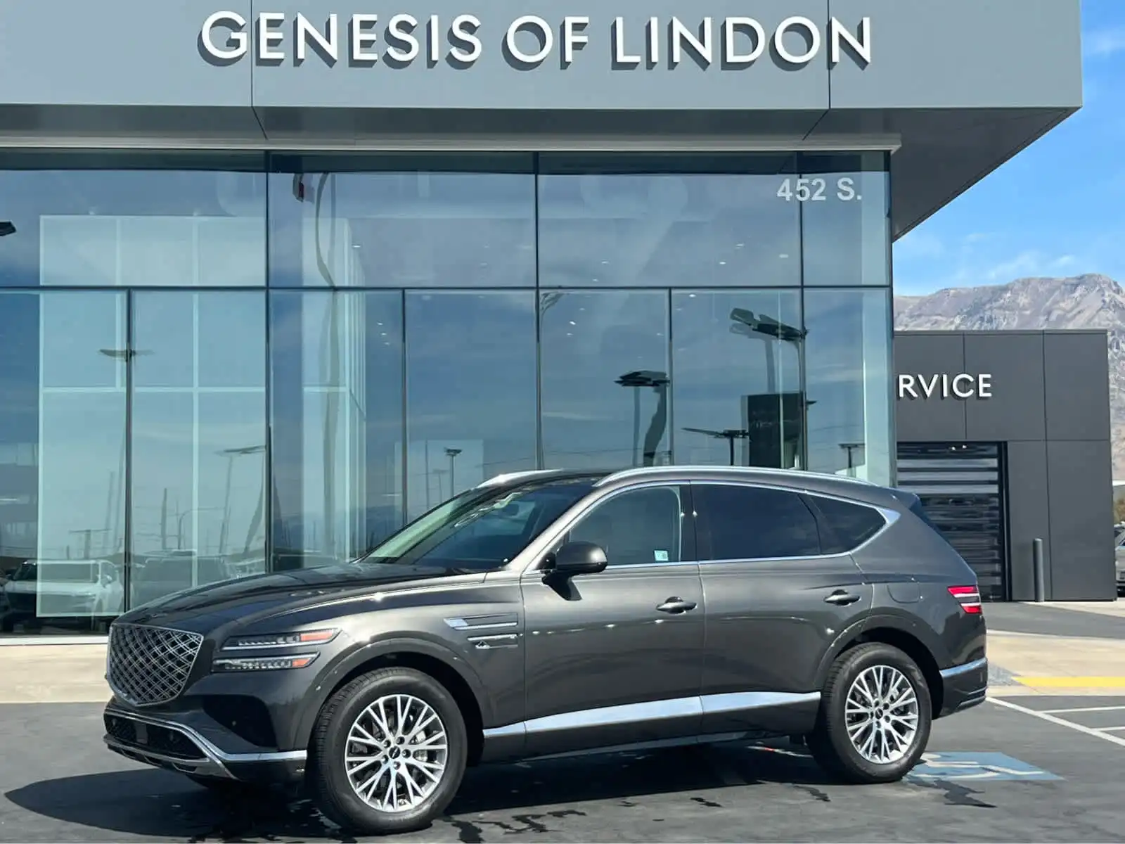 2025 Genesis GV80 2.5T AWD's photo