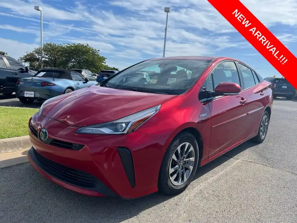 2019 Toyota Prius Limited FWD's photo