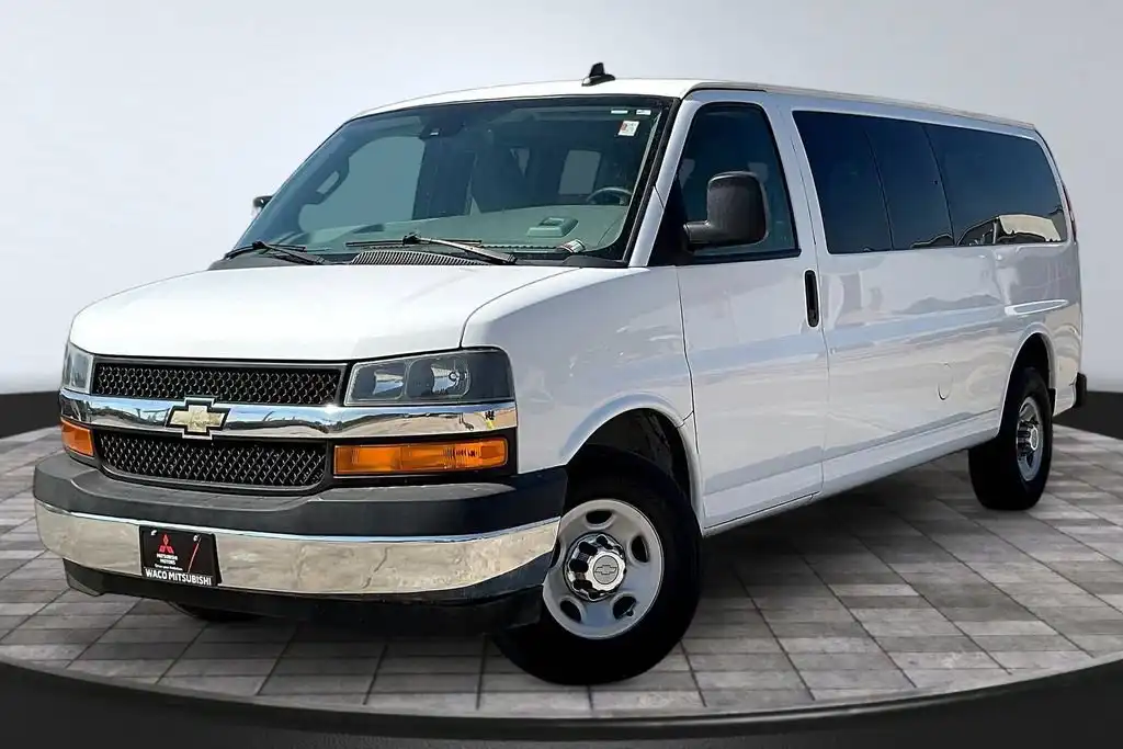 2019 Chevrolet Express LT 3500 Extended's photo