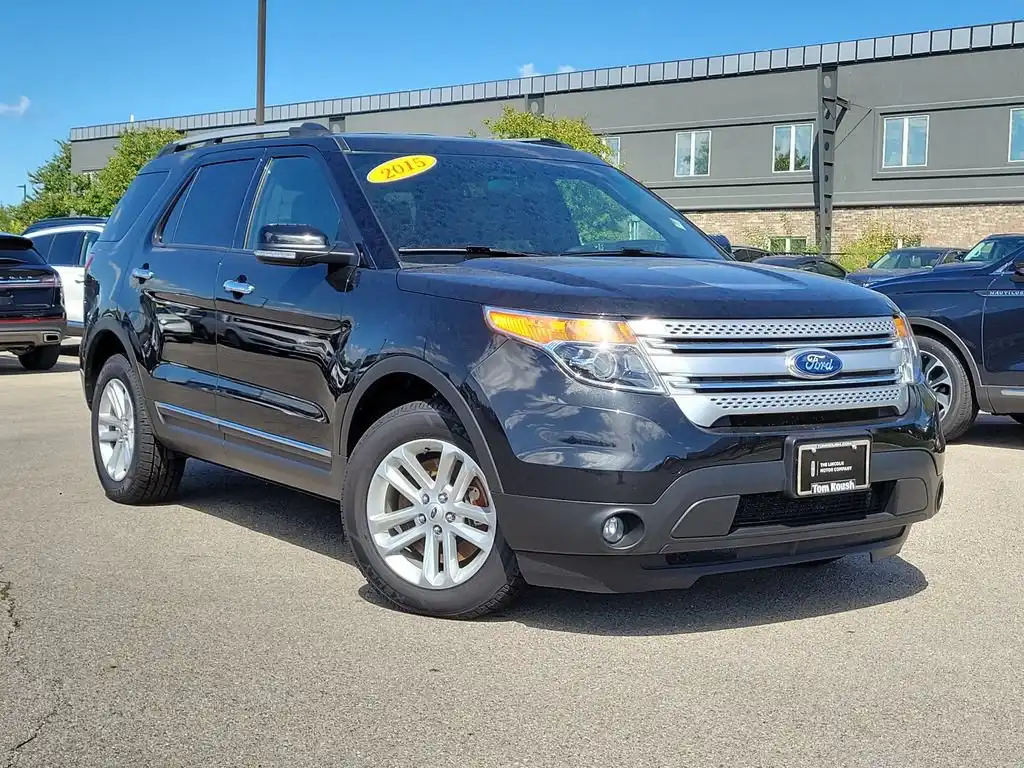 2015 Ford Explorer XLT 4WD's photo