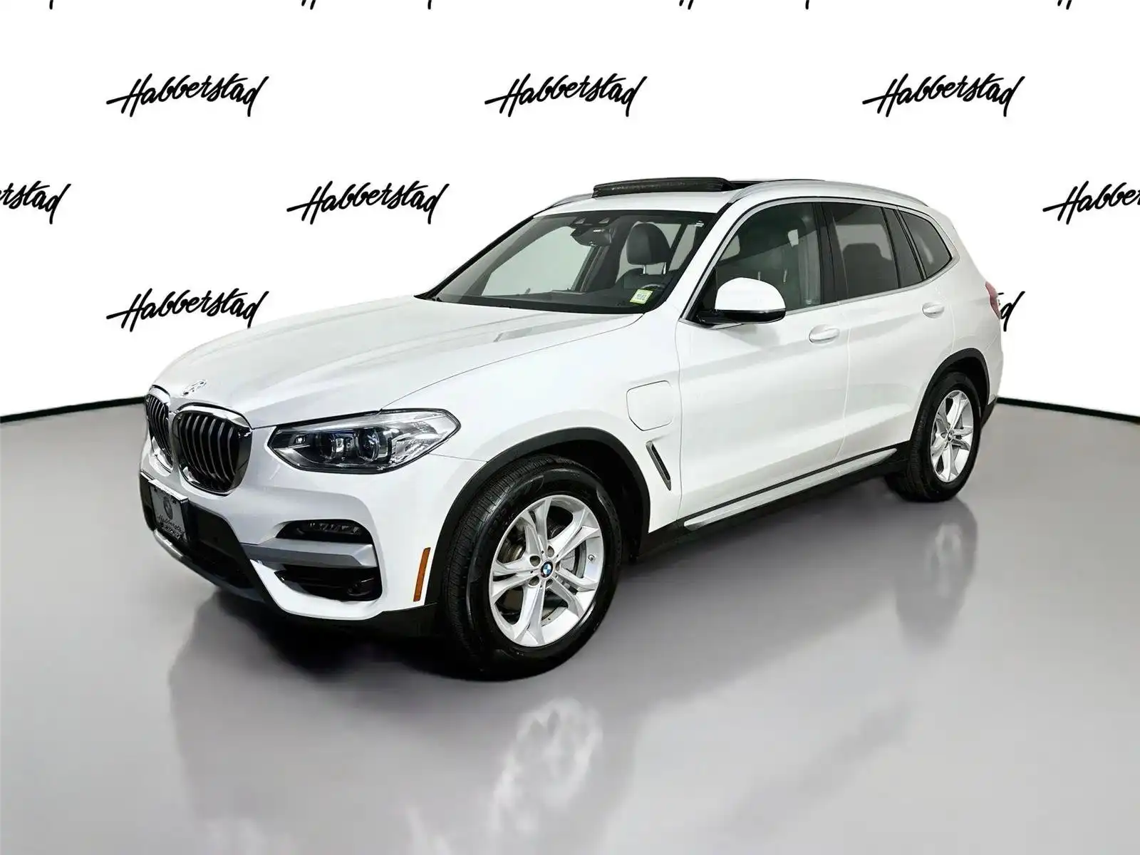 2021 BMW X3 xDrive30e's photo